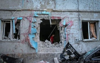 В Донецке опять горят дома, есть пострадавшие