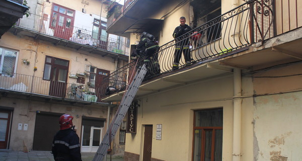 В центре Львова мужчина поджег квартиру