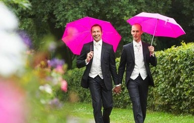 В парламенте Эстонии поддержали законопроект об однополых браках