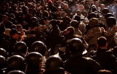 Марш УПА перебрался на Михайловскую площадь