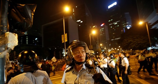 Майдан в Гонконге:  новые столкновения полиции и демонстрантов