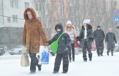В Киеве обещают не сдвигать зимние каникулы в школах