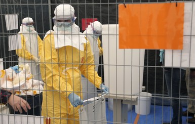 ВОЗ: от вируса Эбола уже скончались 236 медработников