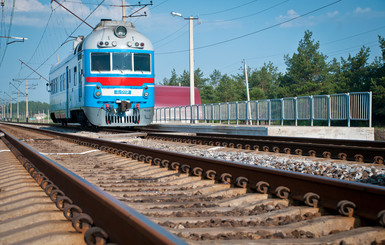 Под Харьковом взорвали железнодорожные пути