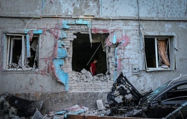В Донецке артиллерия уничтожила несколько домов