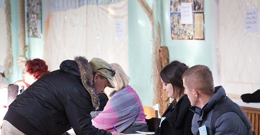 Переселенцы с Донбасса голосуют в санаториях Одесской области