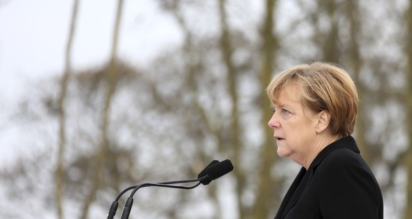 Меркель: Евросоюз остановит реверс, если Украина и Россия не договорятся