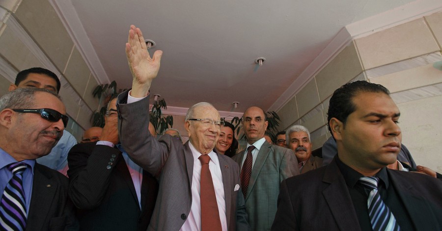 К власти в Тунисе пришли левые 