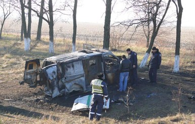 За машиной убитых на Днепропетровщине инкассаторов охотились еще с Полтавской области