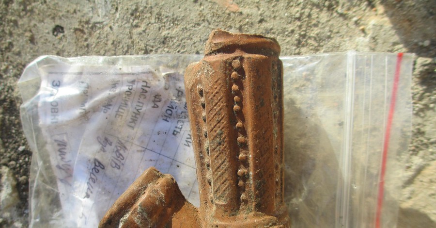 На Тернопольщине археологи обнаружили трипольский тайник 