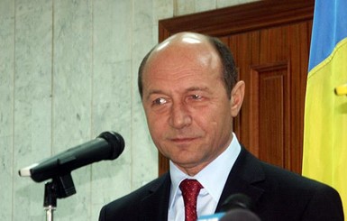 Президент Бэсеску хочет стать гражданином Молдовы