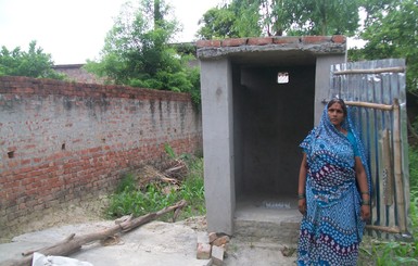 Индийский мальчик погиб из-за взрыва общественного туалета