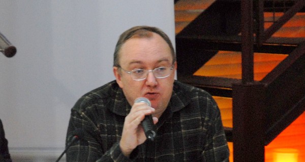 СМИ: во Львов не пустили российского правозащитника