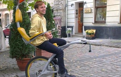 В центре Львова установили велогенератор