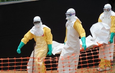 ООН: На лечение Эболы не хватает медиков