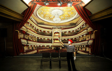 В Киеве в метро появился 3D-театр
