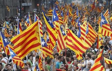 В Каталонии стартовал неофициальный референдум о независимости