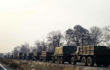 СМИ: в Донецкой области три колонны техники без опознавательных знаков