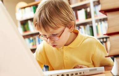 Пять способов оторвать ребенка от компьютера