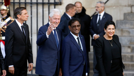 Сальма Хайек, Билл Клинтон и другие гости на похоронах Жака Ширака