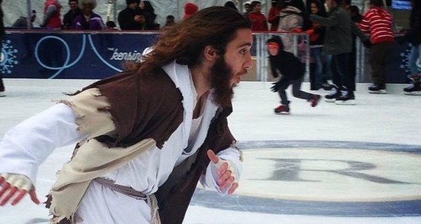 В США арестовали Иисуса на коньках