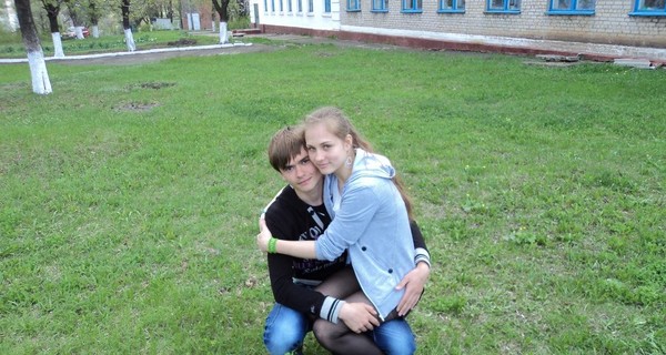 В Луганской области на остановке расстреляли влюбленную пару