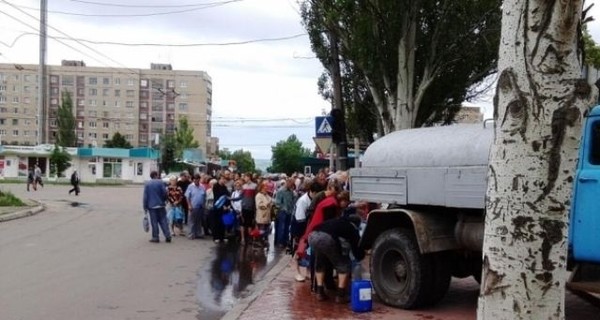 Донецк перешел на минимальный режим водоснабжения