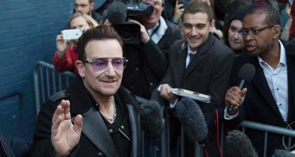 Солисту U2 зашили левую бровь из-за неудачной прогулки на велосипеде