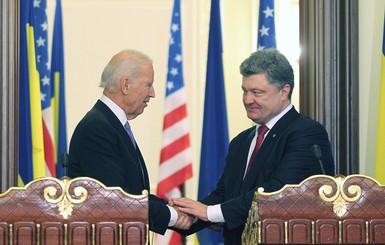 Американский вице-президент посоветовал сформировать украинское правительство через несколько дней