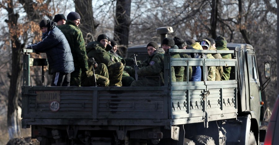 Штаб АТО: больше тысячи российских солдат покинули Донбасс