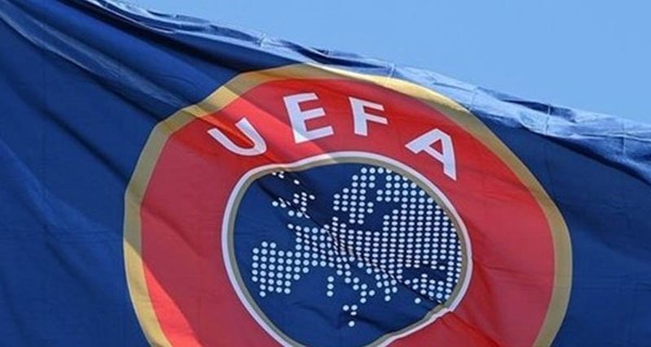 УЕФА предлагает составить команду года