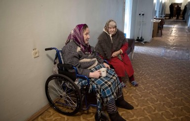 Почему пенсионерам Донбасса не платят пенсии