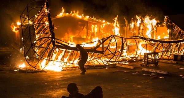 Полицейский, застреливший подростка: Майкл Браун был страшен, как демон!