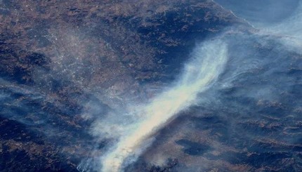 Спутник сфотографировал пожары в Калифорнии