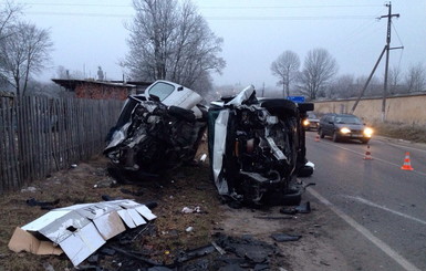 В аварии на Львовщине двое человек погибли, семеро получили травмы