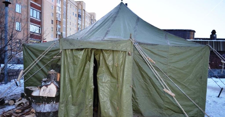 В Луганске из-за двадцатиградусного мороза людям  открыли пункт обогрева