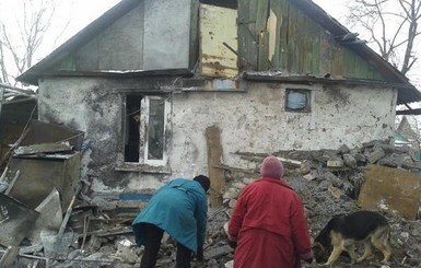 Под обстрелами в Авдеевке погибла 1 женщина и еще 5 человек ранены