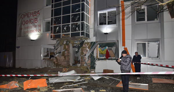Под взорванный одесский бизнес-центр заложили килограмм тротила