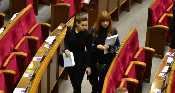 Депутаты новой Рады не ходят на заседания
