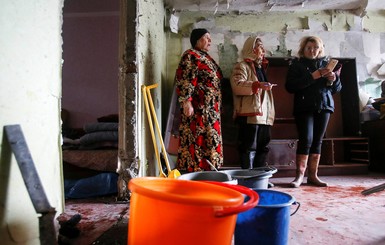 Райцентры Донбасса: где без света и воды, а где - без учителей и докторов