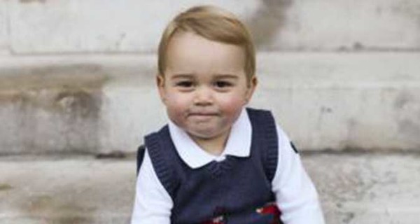 В Британии обнародованы новые фото принца Джорджа