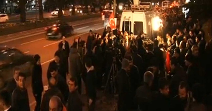 Власти Турции массово арестовывают журналистов   