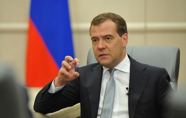 Медведев: отношения Украины и России ухудшаться