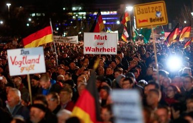 Жители Германии вышли на митинг против исламизации ЕС