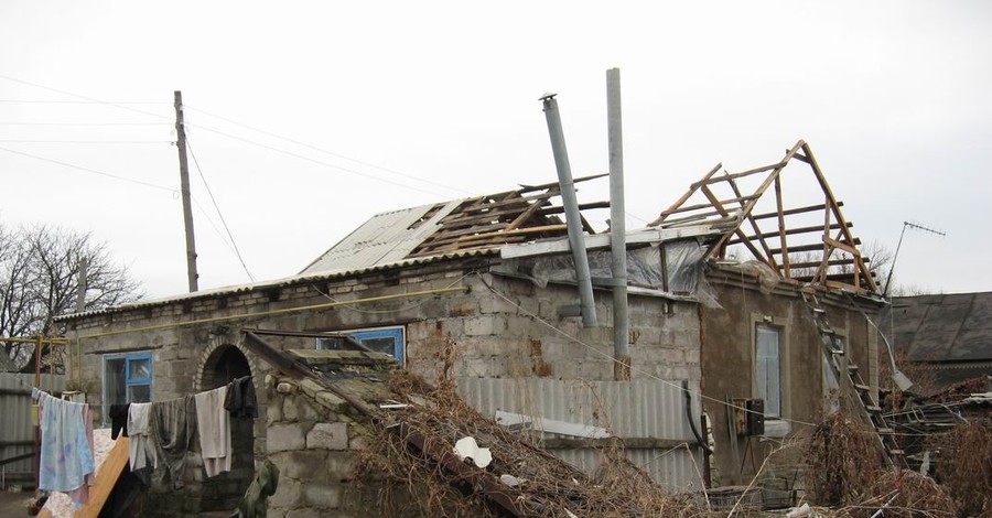 Перемирие в Луганской области: города и села обстреливают из артиллерии и минометов