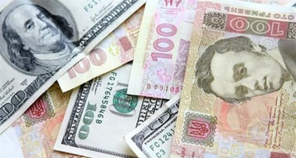 НБУ отказался дать прогнозы, каким будет курс доллара в 2015 году
