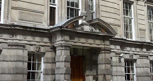 В Лондоне ограбили аукционный дом Christies на 1,5 миллиона долларов