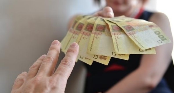 Пополнять бюджет Пенсионного фонда будут за счет зарплат украинцев