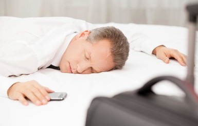 Ученые предупреждают: использование гаджетов вечером портит сон