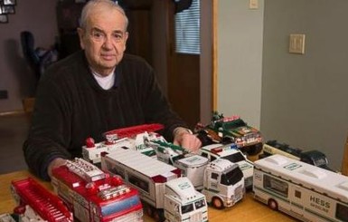 Американец каждое Рождество с 1964 года получал в подарок игрушечные грузовики